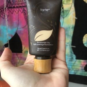 Tarte Amazonian Clay Foundation